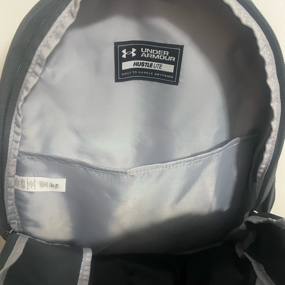 Under Armour Hustle Lite Bookbag - Picture 4 of 5